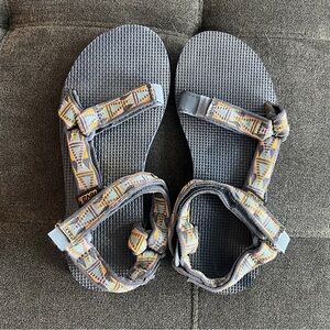 Teva Original Universal Sandals - Women’s Size 8